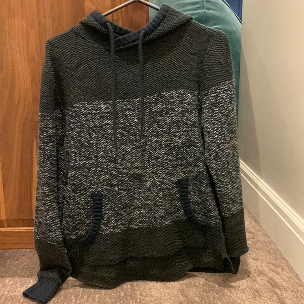 Commerce Sweatshirt (Crochet Style)-Great Condition-XS-Navy/White Threaded